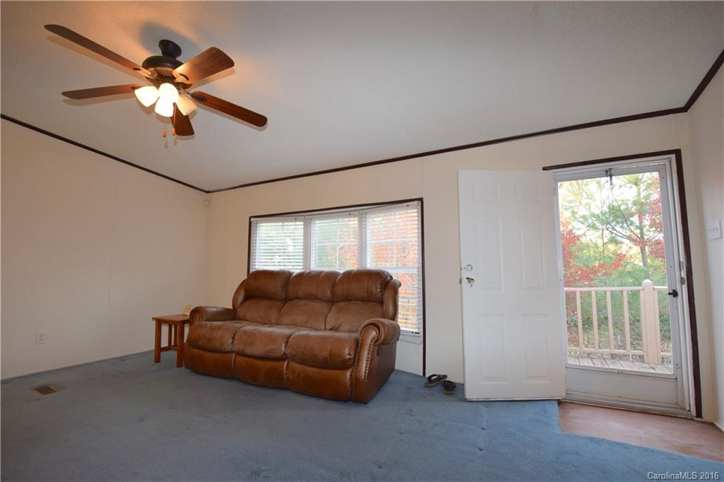103 Sweet Clover Lane - Photo 4