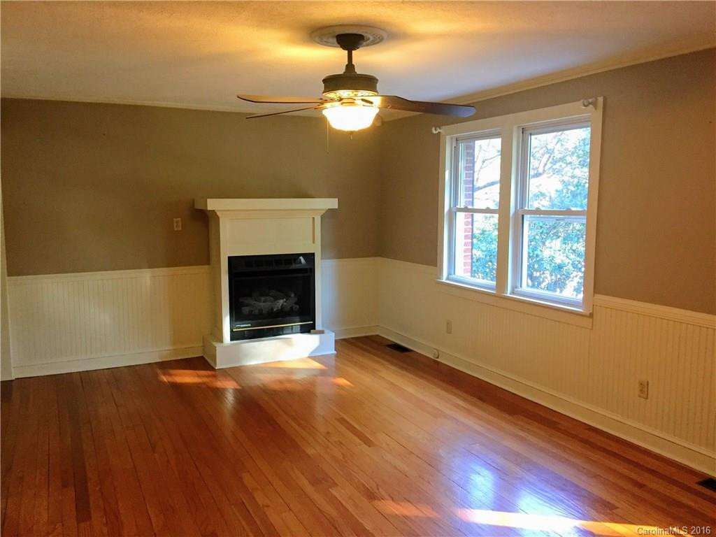 2691 Smokey Park Highway - Photo 5