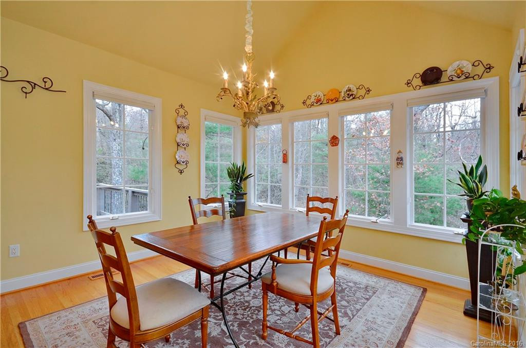 598 Overlook Drive - Photo 12