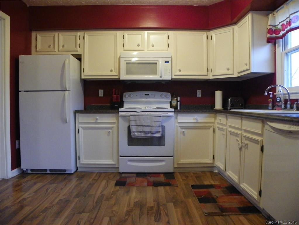 157 Kennedy Road - Photo 15