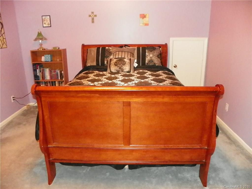 157 Kennedy Road - Photo 20
