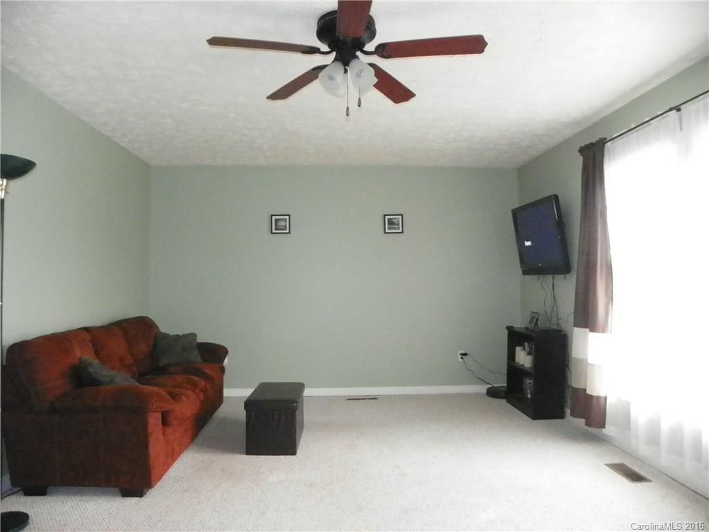 157 Kennedy Road - Photo 4