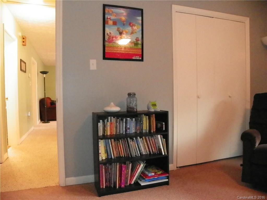 157 Kennedy Road - Photo 9