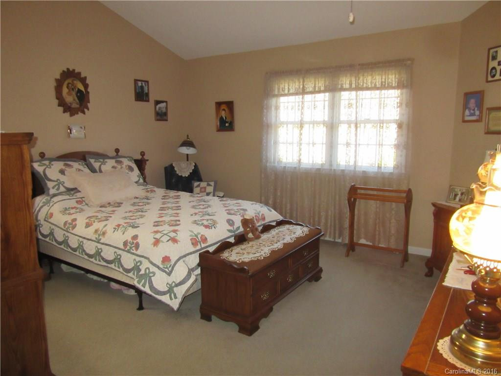 1011 Saddlebrook Drive #8 - Photo 11