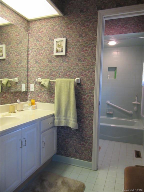1011 Saddlebrook Drive #8 - Photo 12