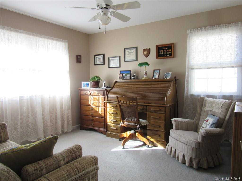 1011 Saddlebrook Drive #8 - Photo 13
