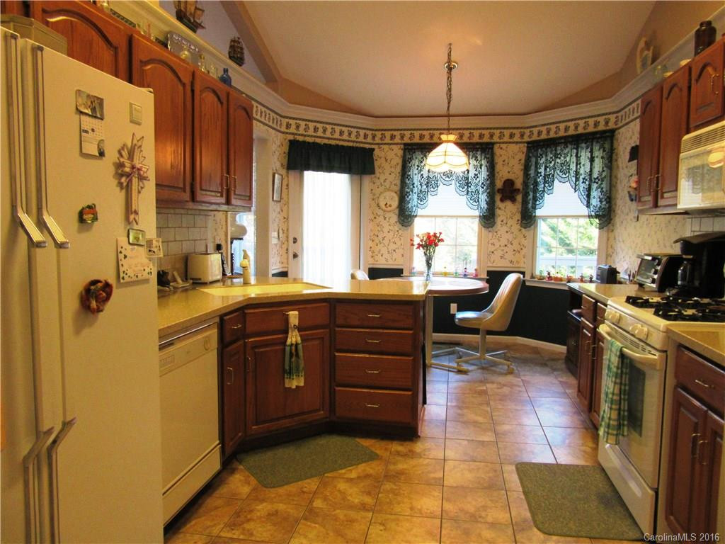 1011 Saddlebrook Drive #8 - Photo 7
