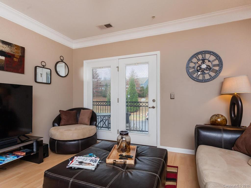 724 Appeldoorn Circle #724 - Photo 4