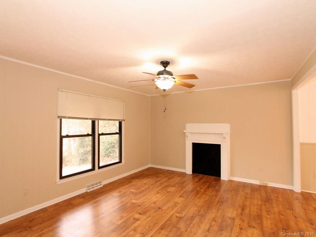 639 Sunrise Drive - Photo 3