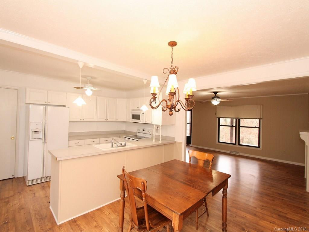 639 Sunrise Drive - Photo 4