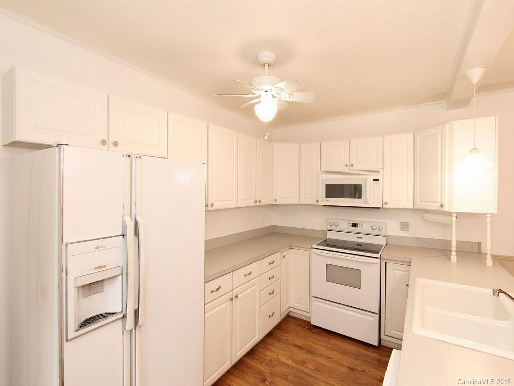 639 Sunrise Drive - Photo 8