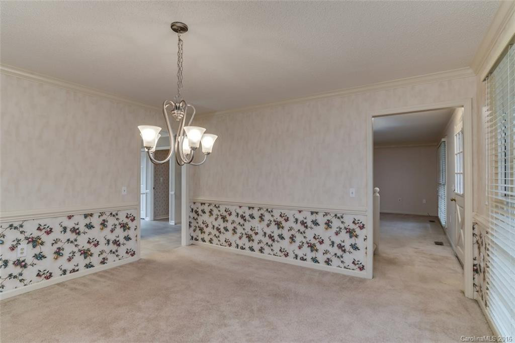 184 Woodset Drive - Photo 12