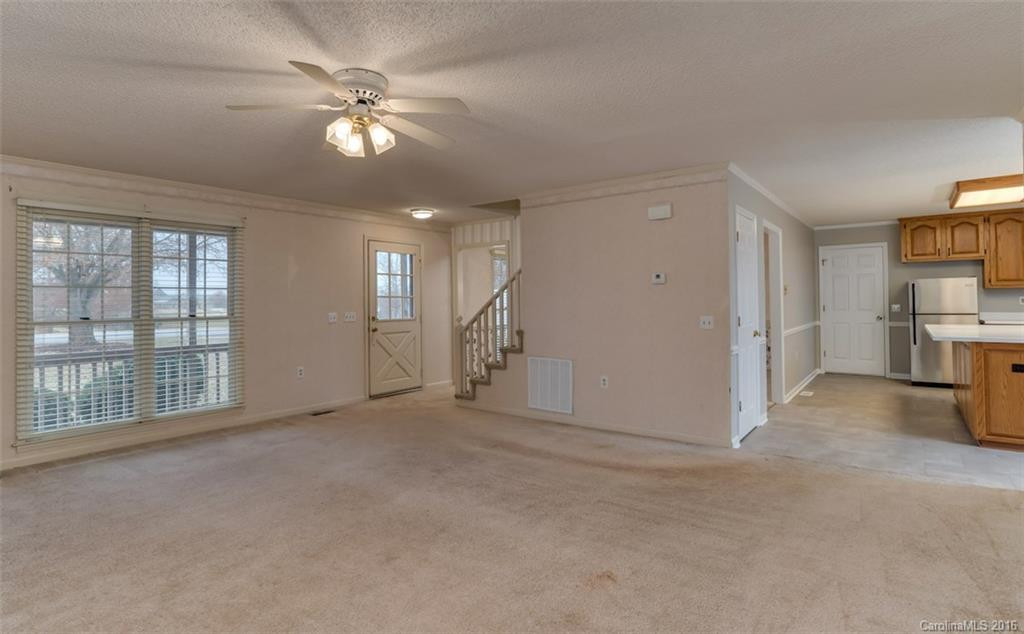 184 Woodset Drive - Photo 6