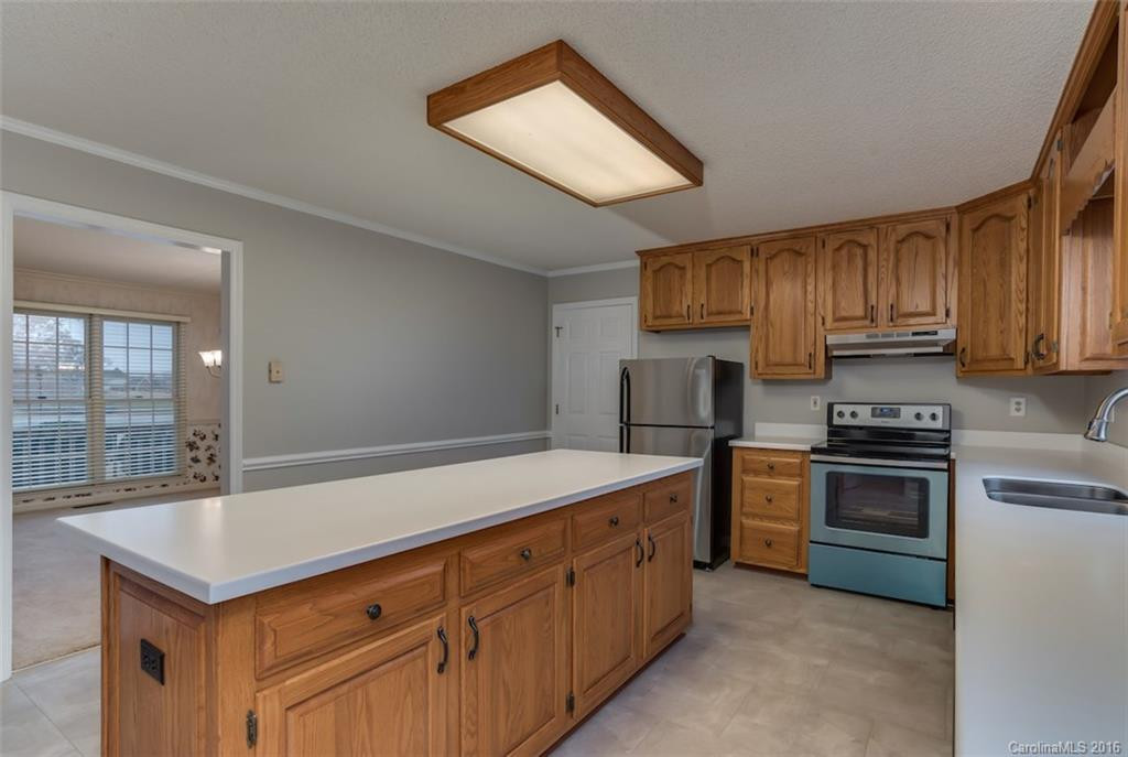 184 Woodset Drive - Photo 9