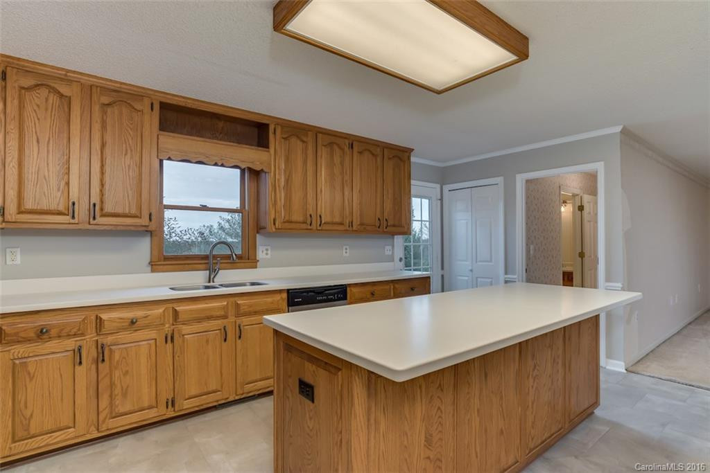 184 Woodset Drive - Photo 10
