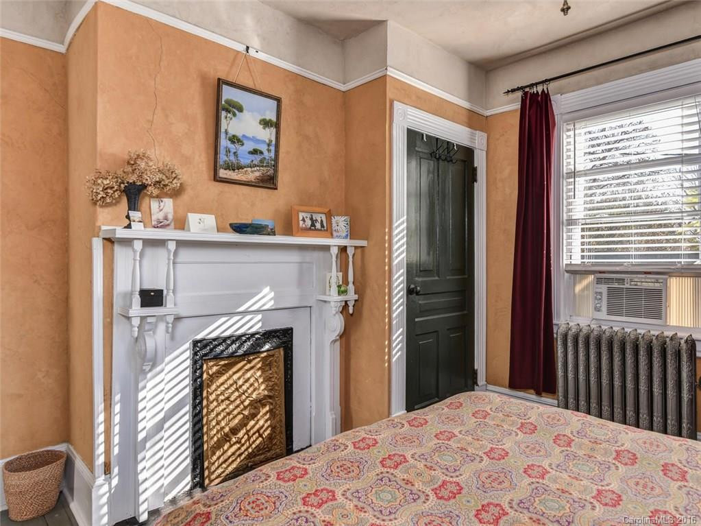 138 French Broad Avenue - Photo 18