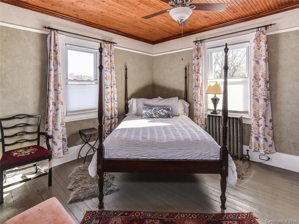 138 French Broad Avenue - Photo 7