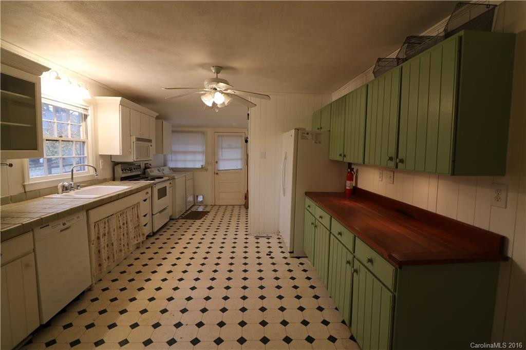 608 Canal Drive - Photo 4