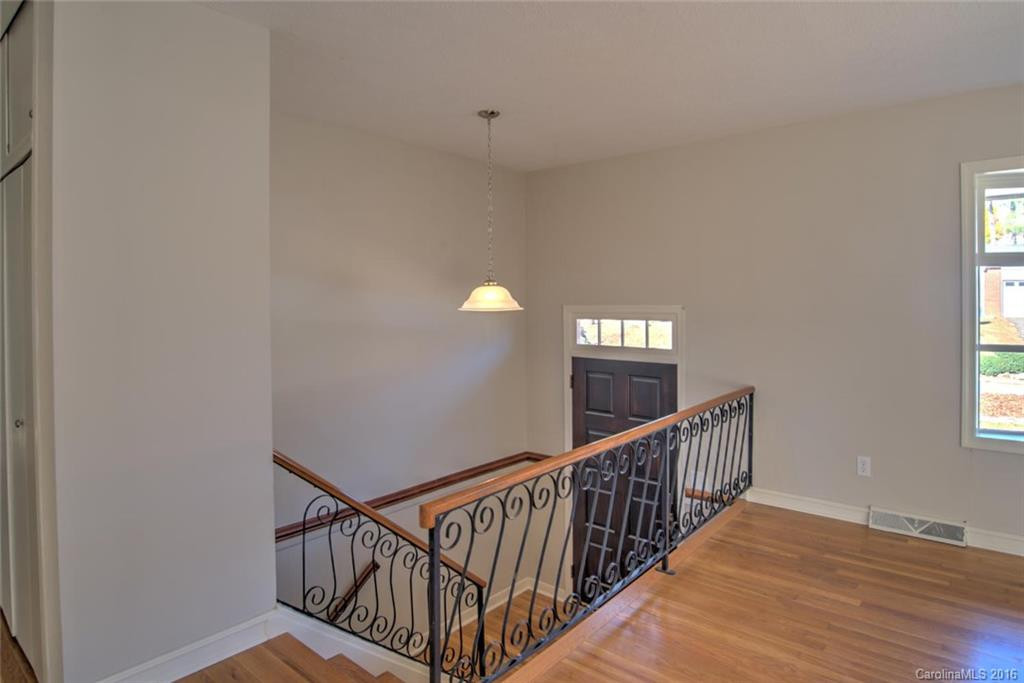 25 Morgan Boulevard - Photo 3