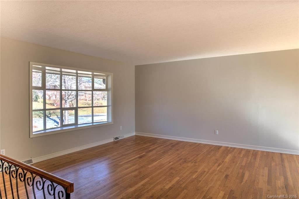 25 Morgan Boulevard - Photo 4