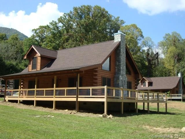6 Leland Trail
