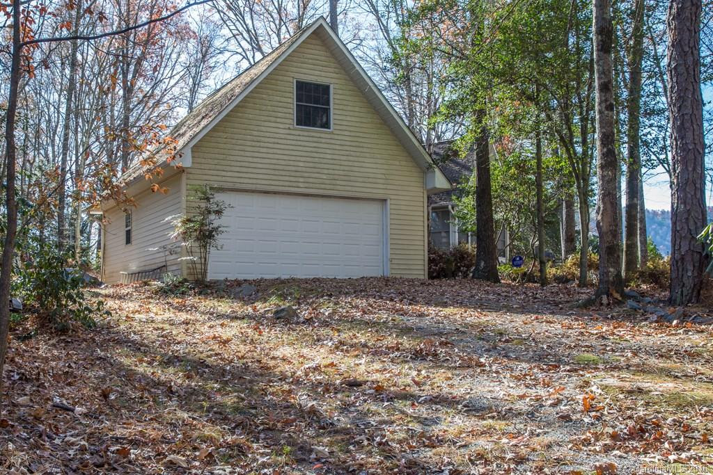 247 Emerald Hills Drive - Photo 2