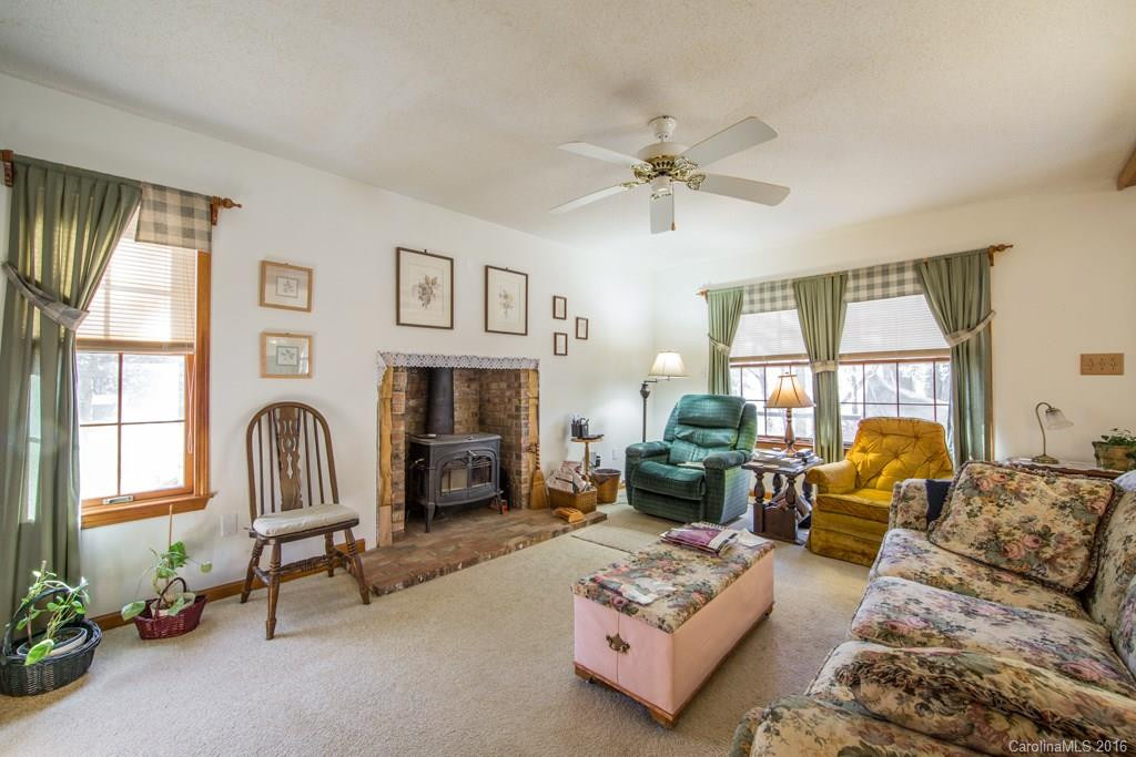 247 Emerald Hills Drive - Photo 15
