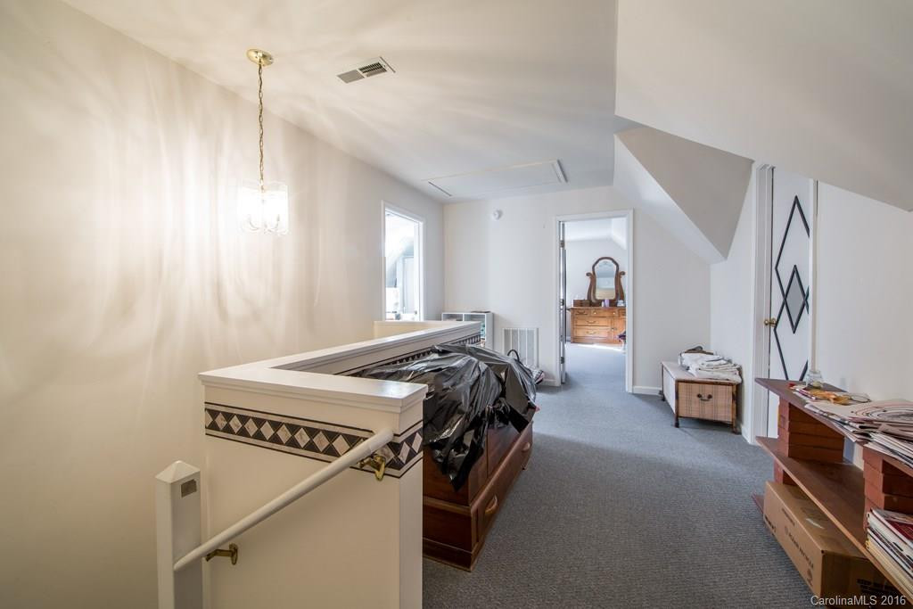 247 Emerald Hills Drive - Photo 8
