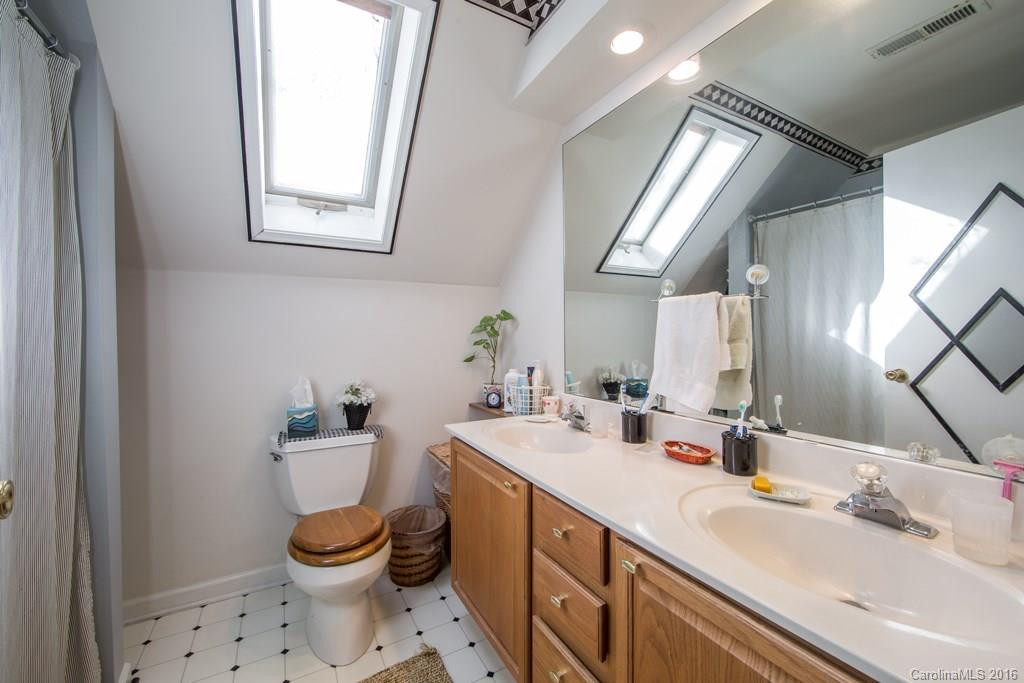 247 Emerald Hills Drive - Photo 10