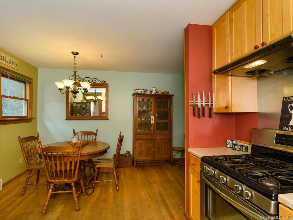 318 Fairfax Avenue - Photo 12