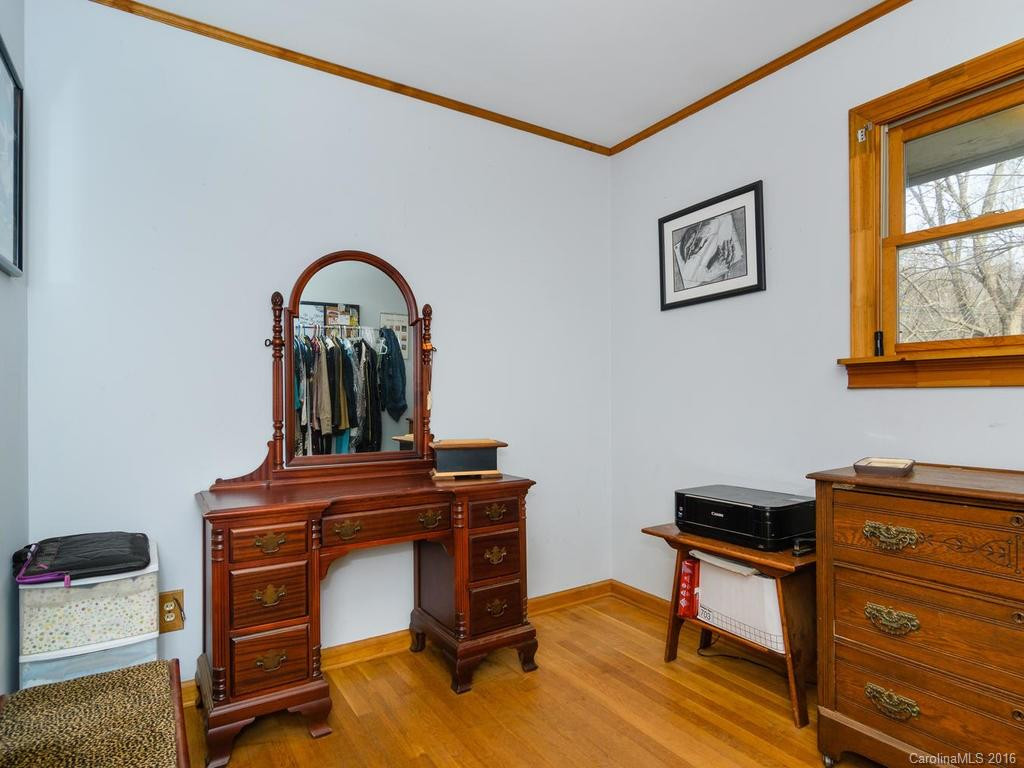 318 Fairfax Avenue - Photo 16