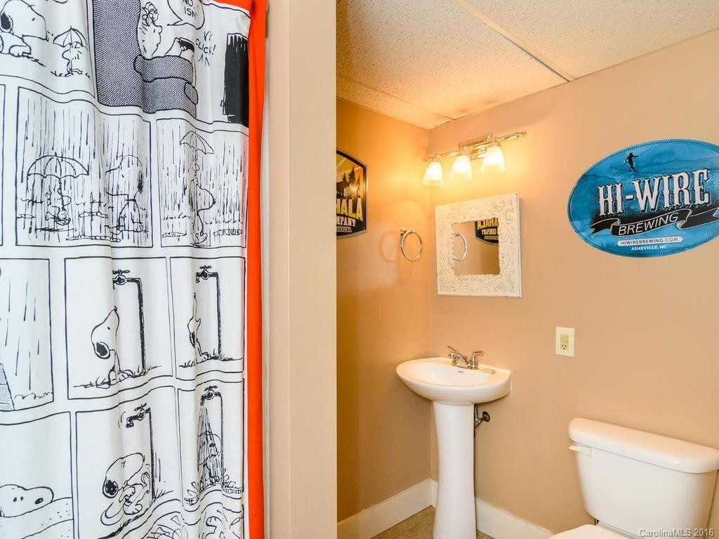 318 Fairfax Avenue - Photo 20