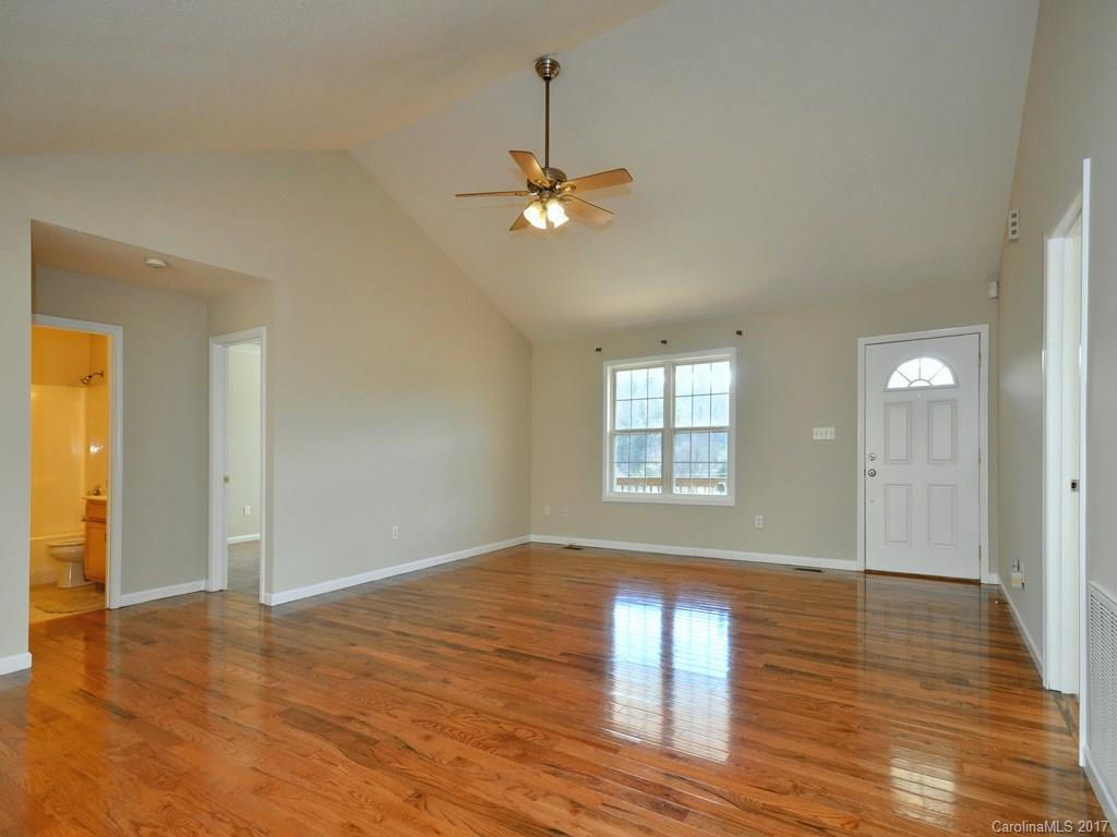 237 Meadow Lane - Photo 3