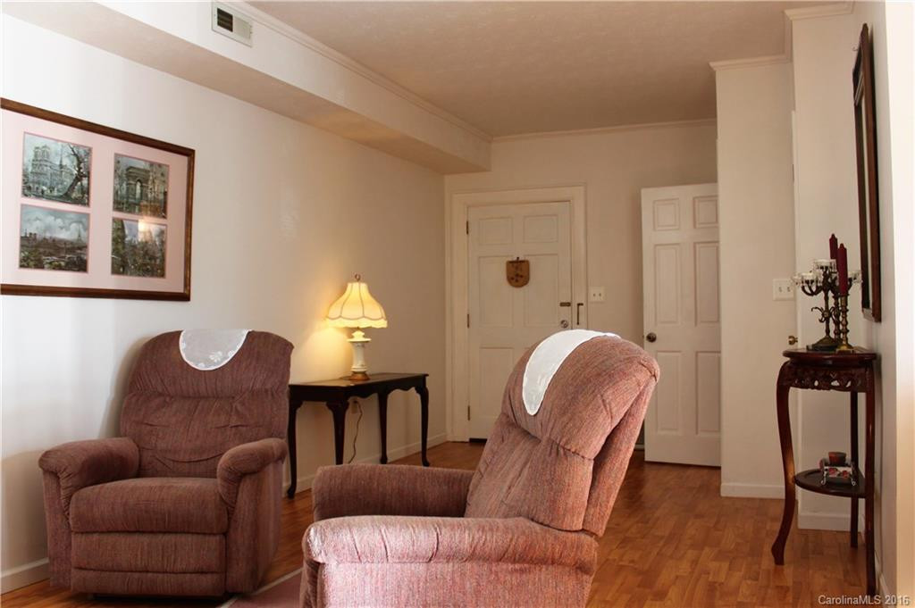 622 Haywood Street #105 - Photo 12