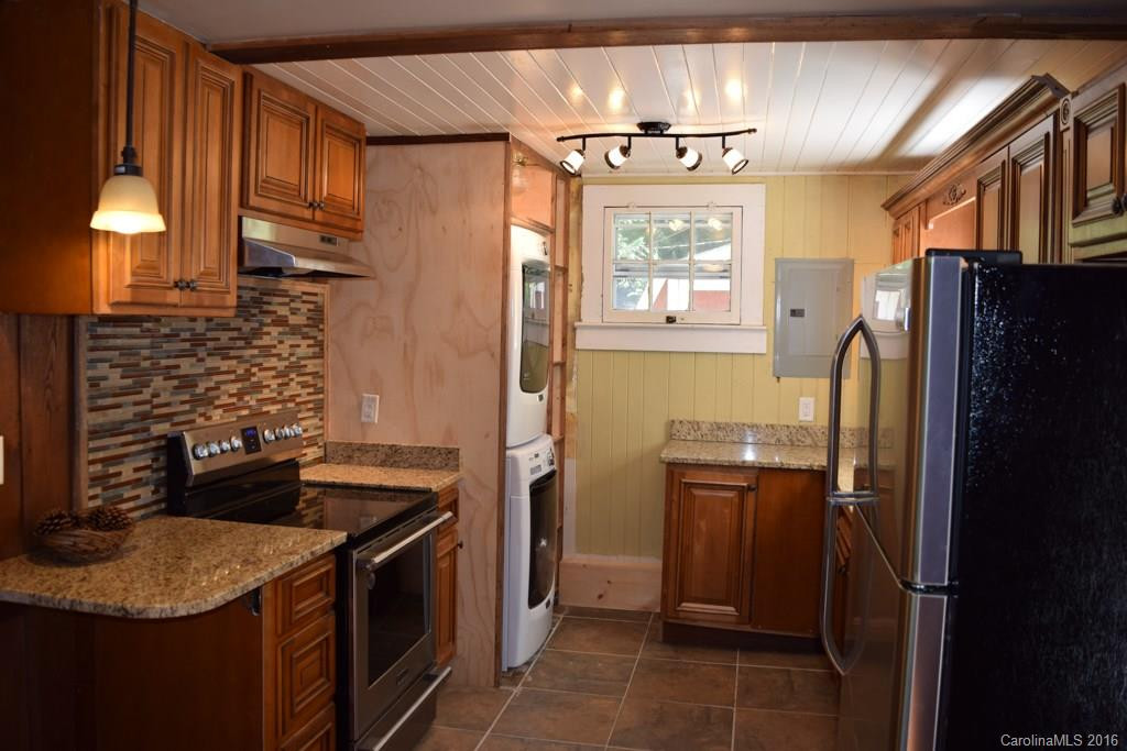 32 Lower Bat Cave Drive - Photo 12