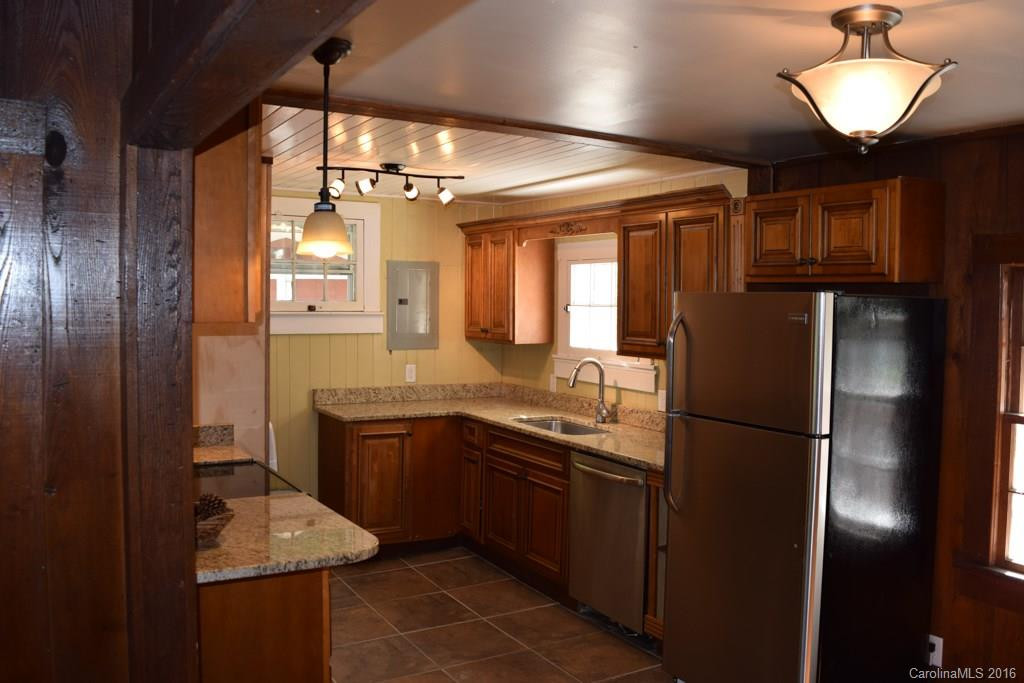 32 Lower Bat Cave Drive - Photo 13