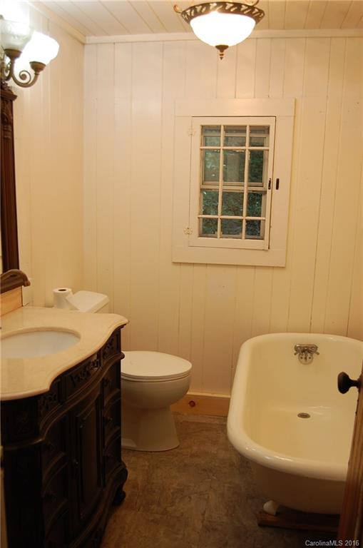 32 Lower Bat Cave Drive - Photo 18