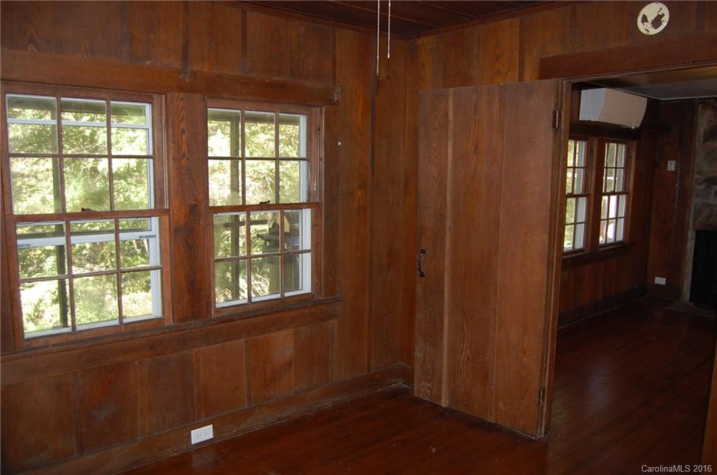 32 Lower Bat Cave Drive - Photo 19