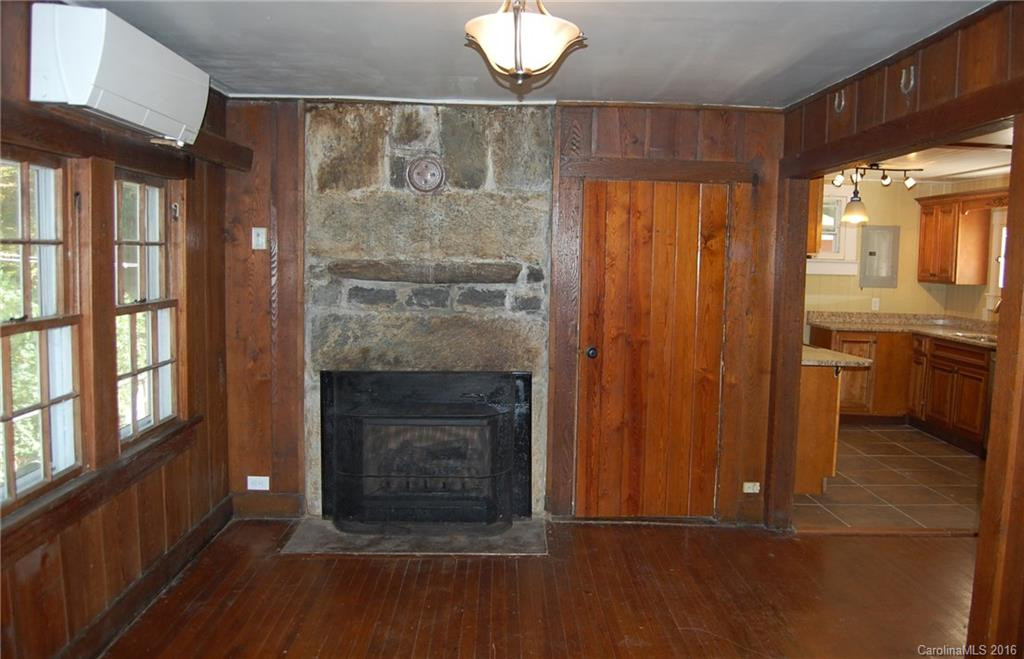 32 Lower Bat Cave Drive - Photo 9