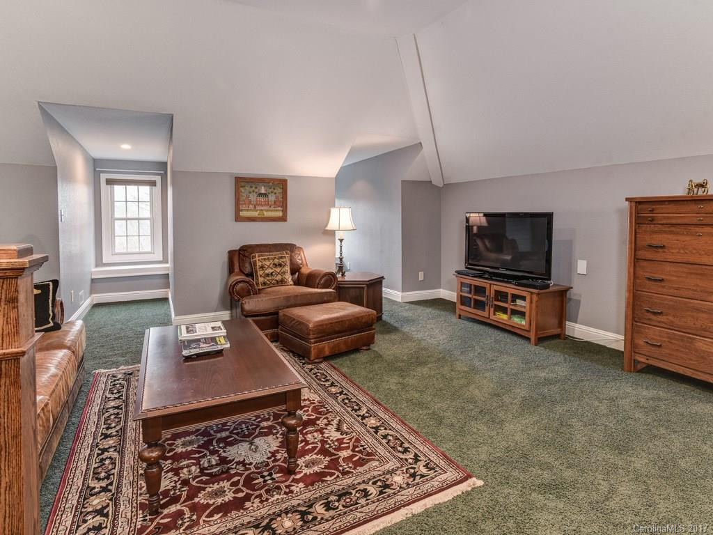 101 Lake Drive - Photo 18