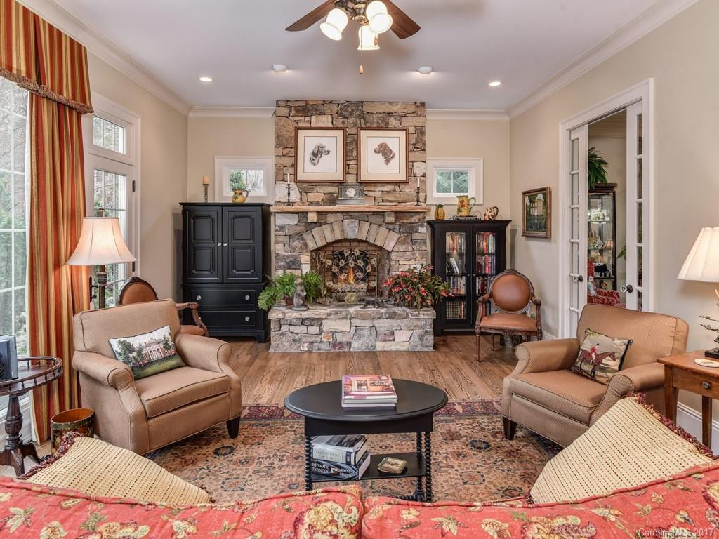 101 Lake Drive - Photo 7