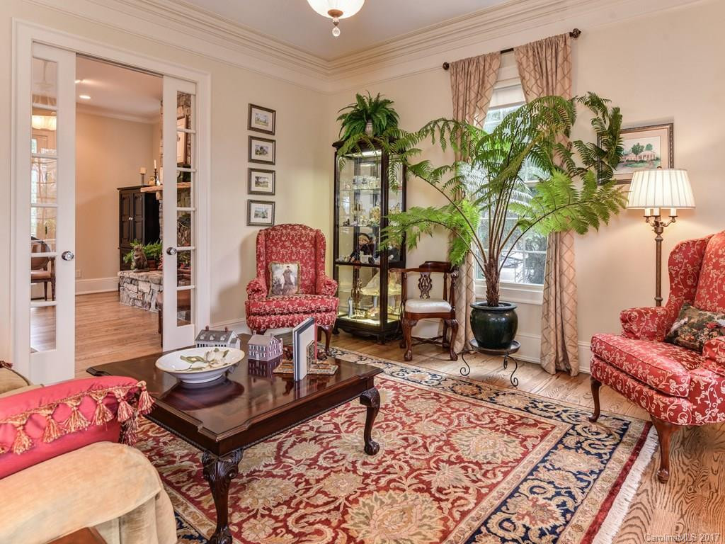101 Lake Drive - Photo 8