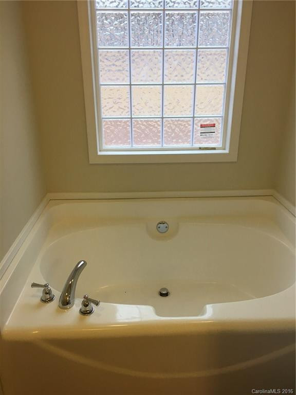 9 Enochs Way - Photo 12