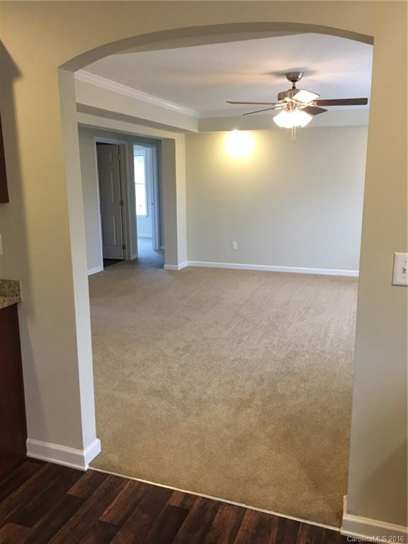 9 Enochs Way - Photo 3
