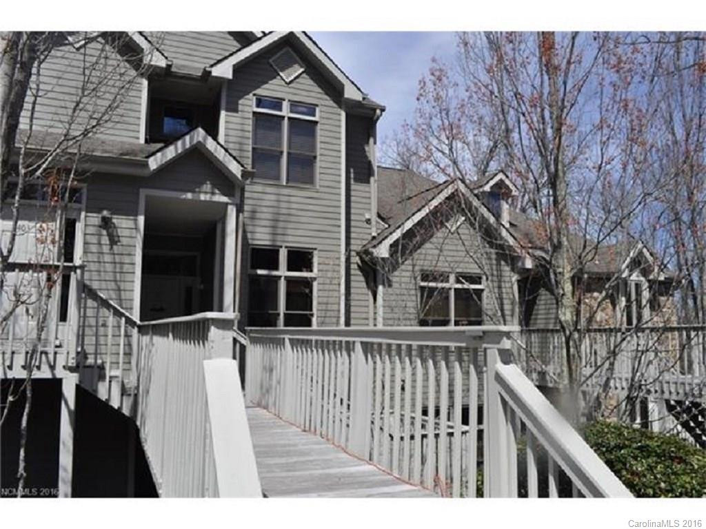 10 Stoney Falls Loop #4-204