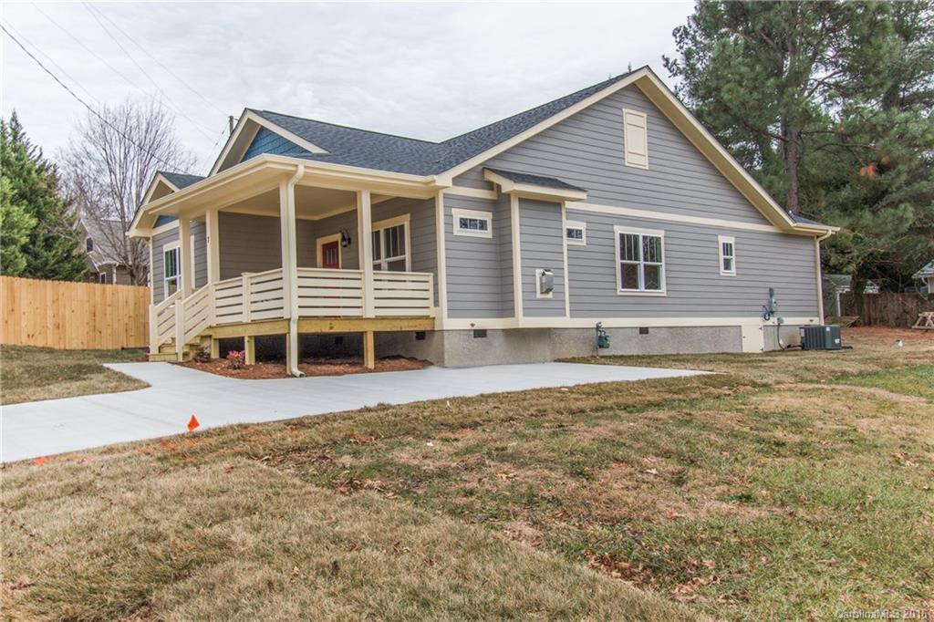 7 Lamar Avenue - Photo 2
