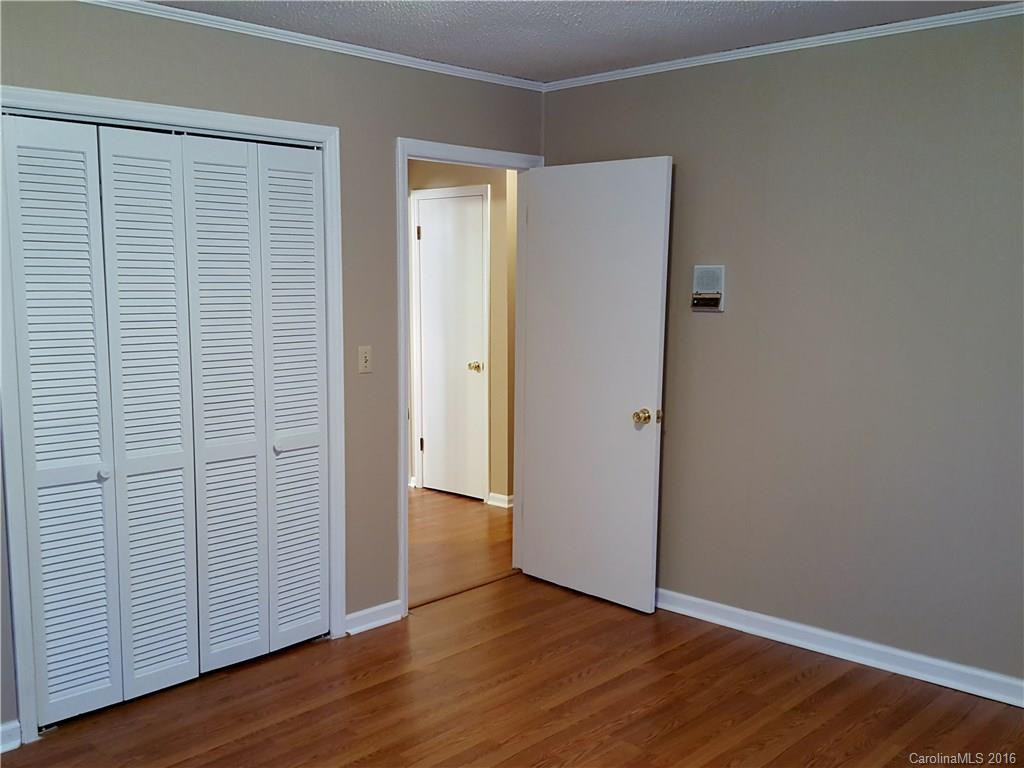 326 Hamrick Road - Photo 12