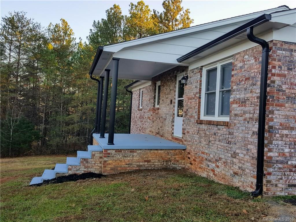 326 Hamrick Road - Photo 3