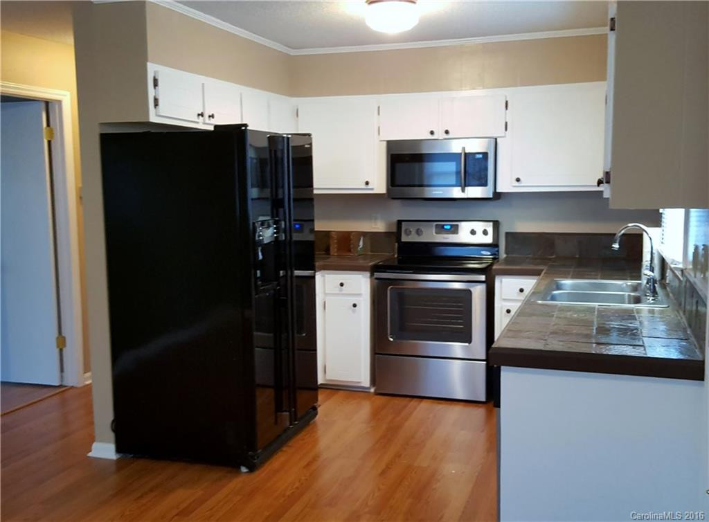 326 Hamrick Road - Photo 10