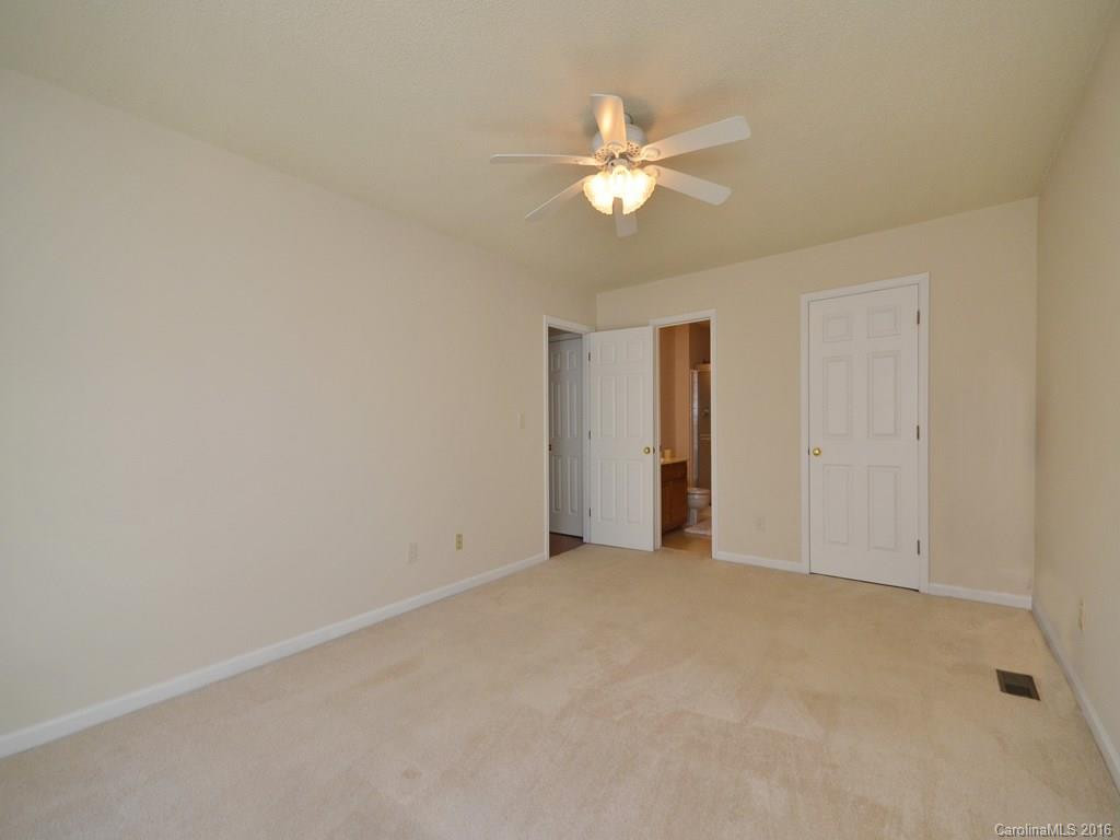 4 Westminster Drive - Photo 11